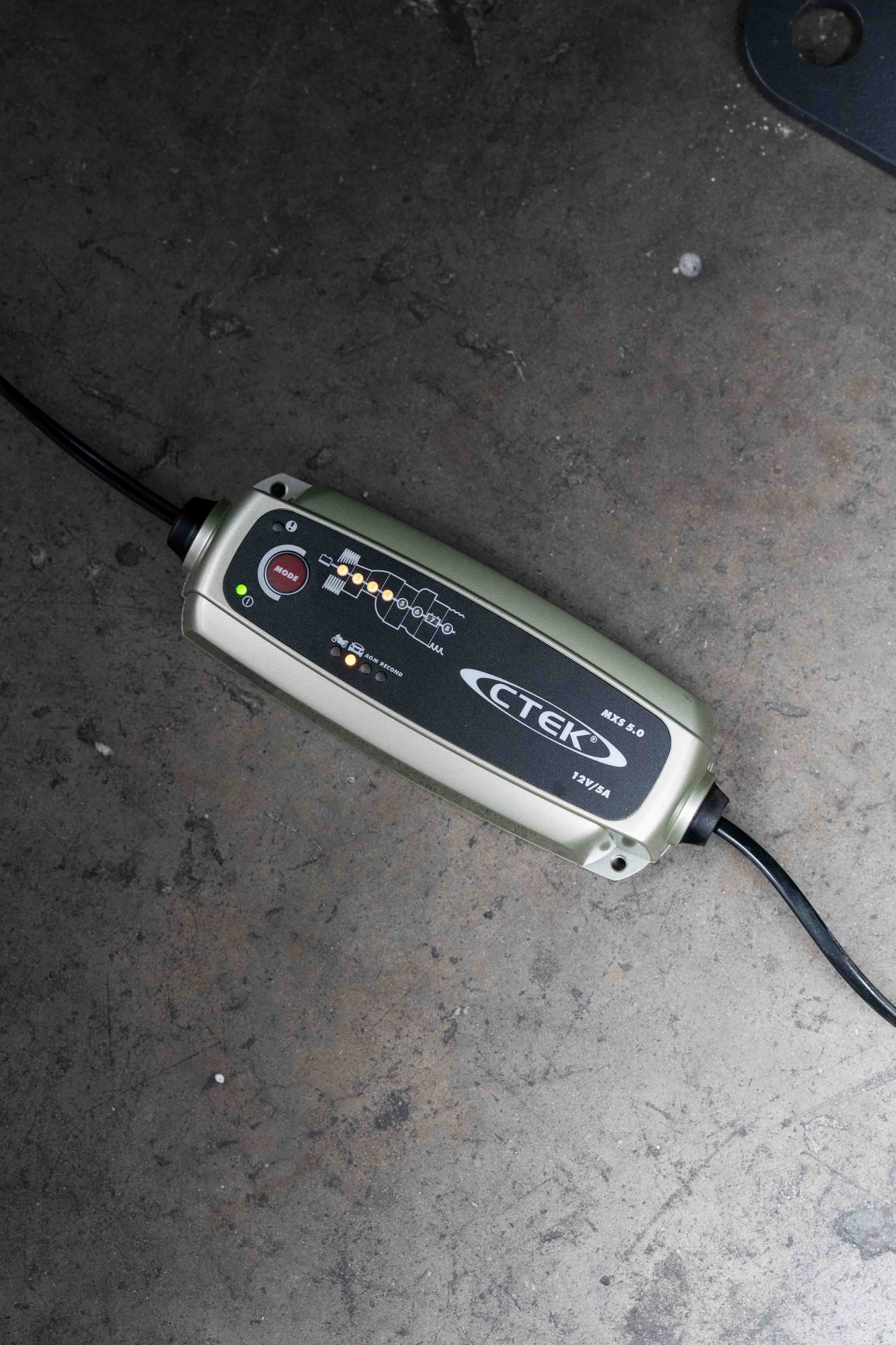 CTEK MXS 3.8 Amp Battery Charger CTEK MXS 3.8 Amp Battery Charger