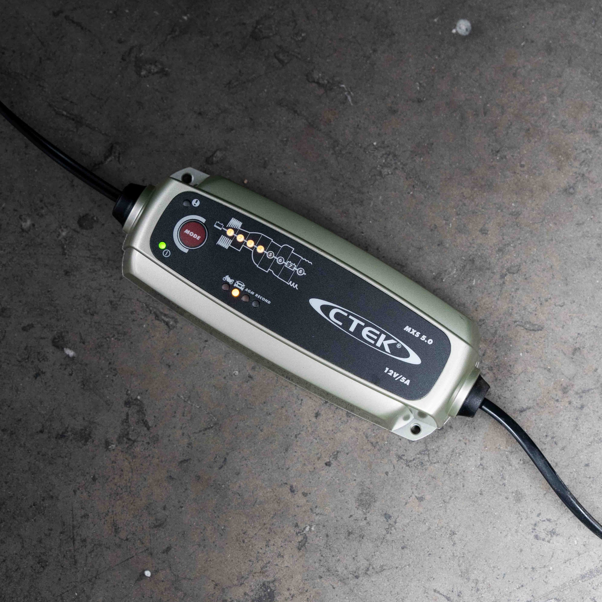 CTEK MXS 3.8 Amp Battery Charger CTEK MXS 3.8 Amp Battery Charger